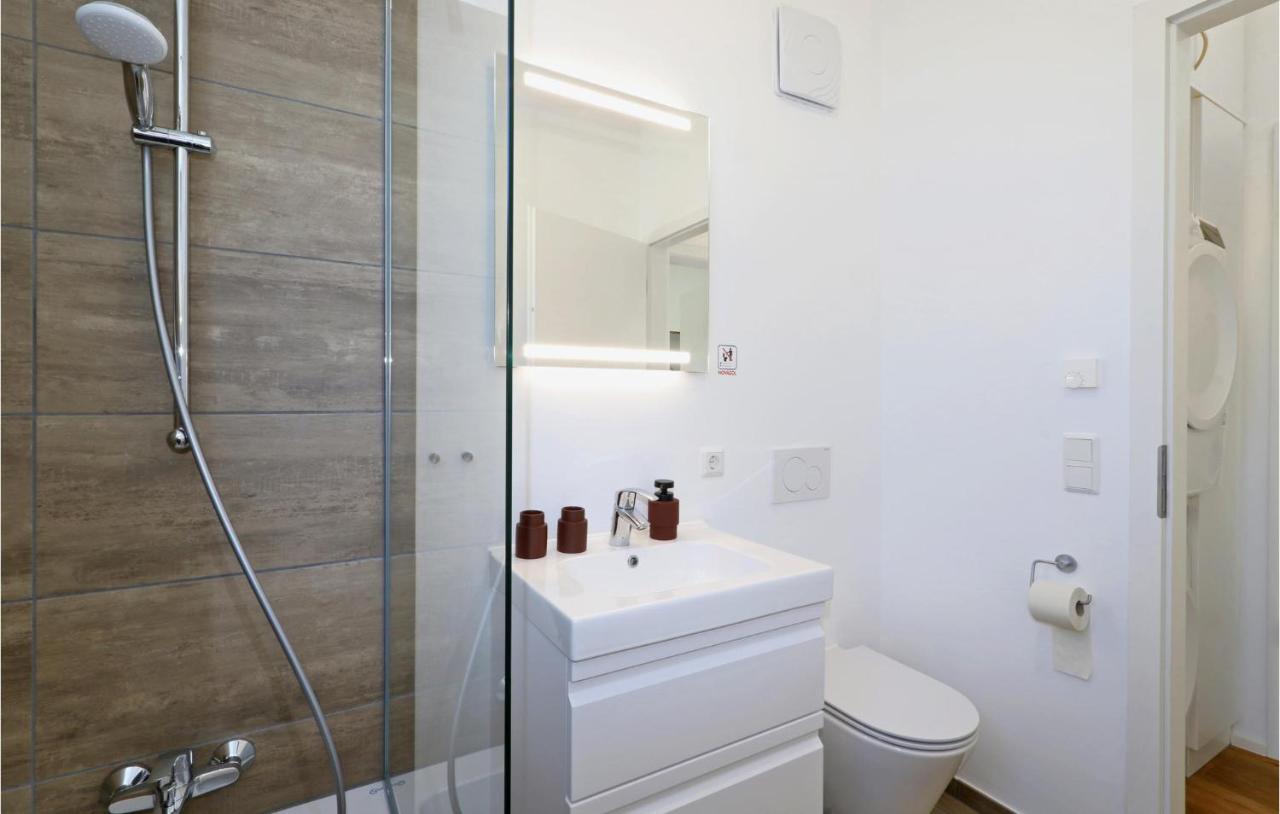 Nice Home In Lembruch-Duemmer See With Sauna 외부 사진