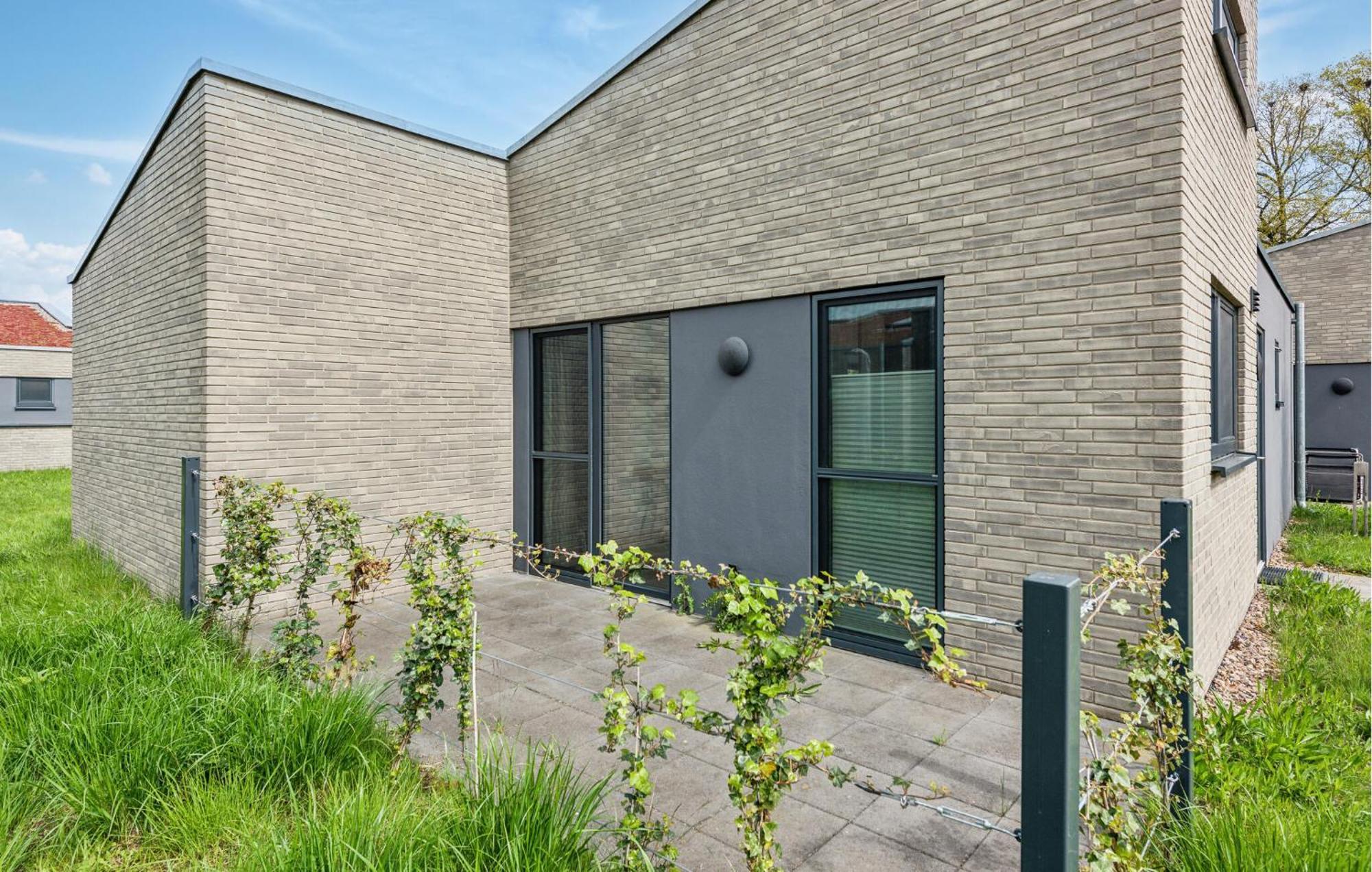 Nice Home In Lembruch-Duemmer See With Sauna 외부 사진